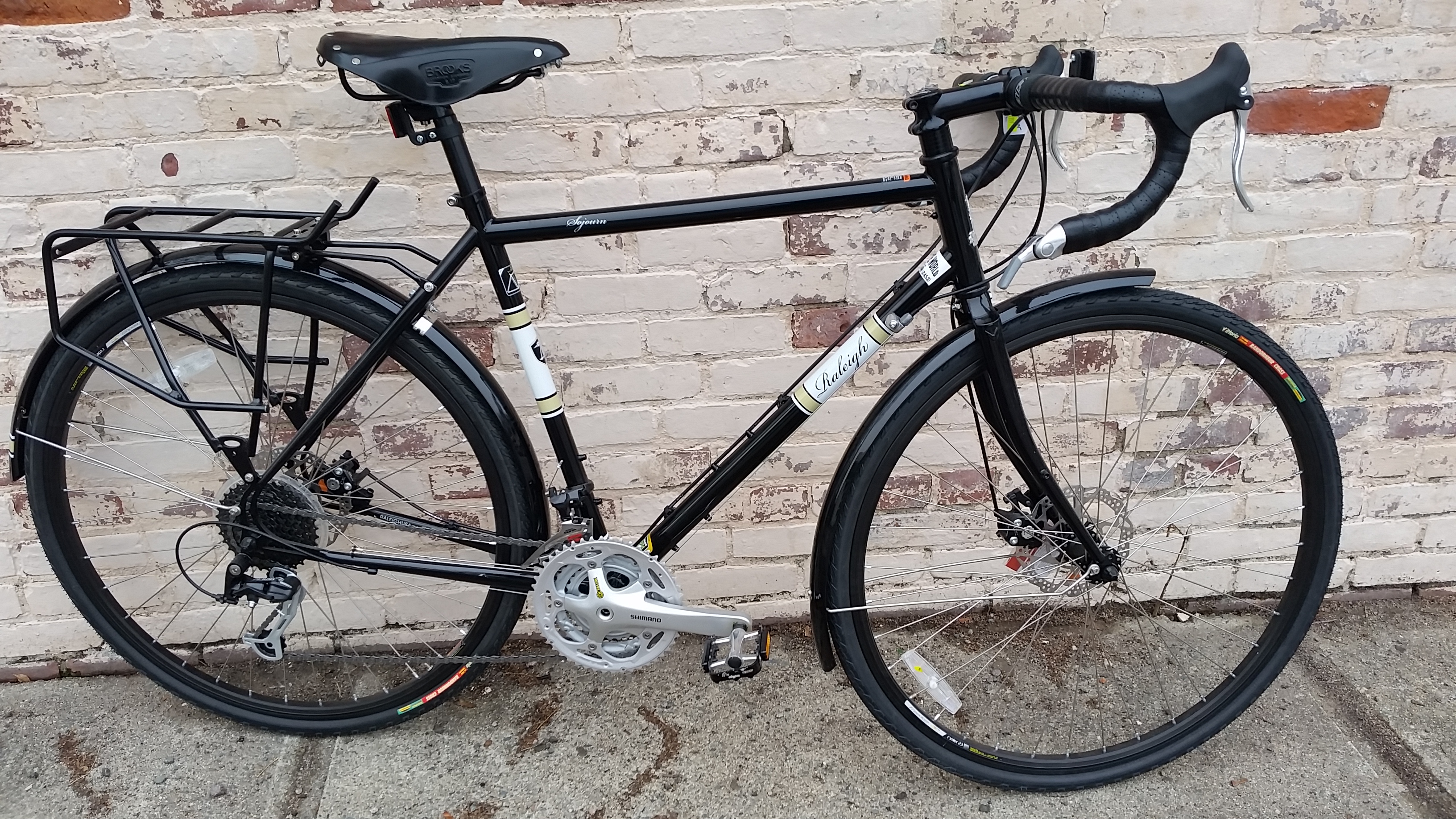 raleigh sojourn bike